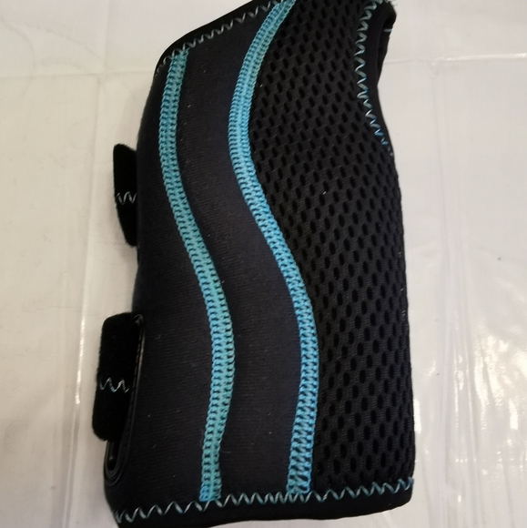 Trainer's Choice Accessories Trainers Choice Left Wrist Brace